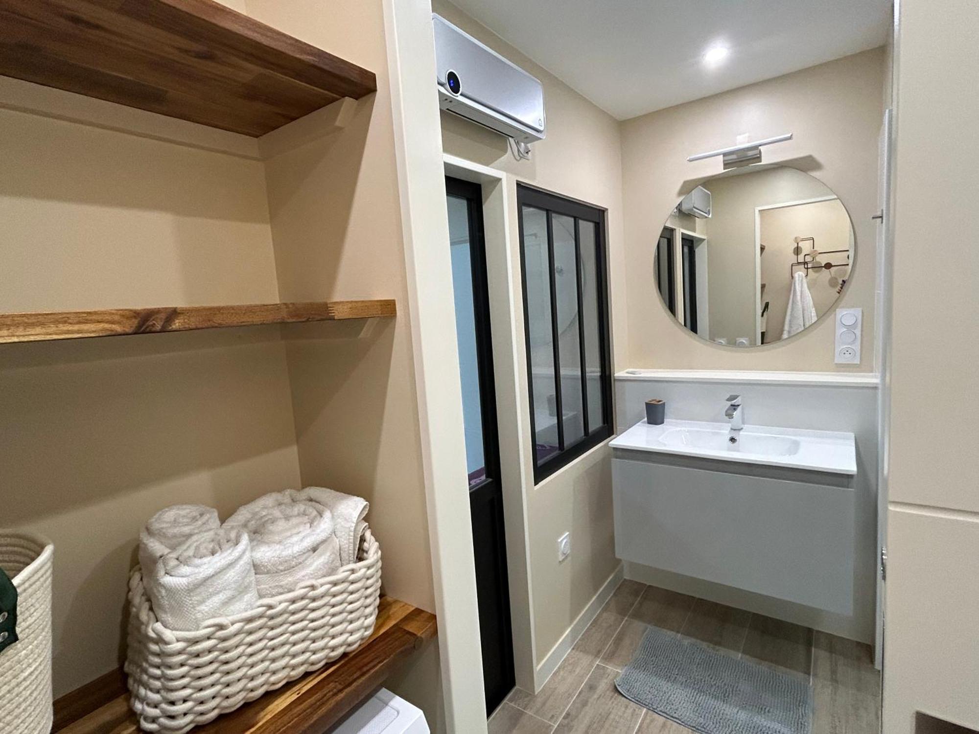 T2 Renove Proche Des Arenes Apartment Saintes Luaran gambar