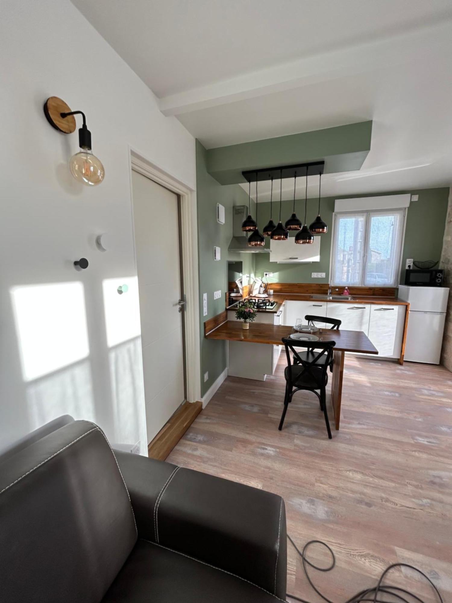 T2 Renove Proche Des Arenes Apartment Saintes Luaran gambar